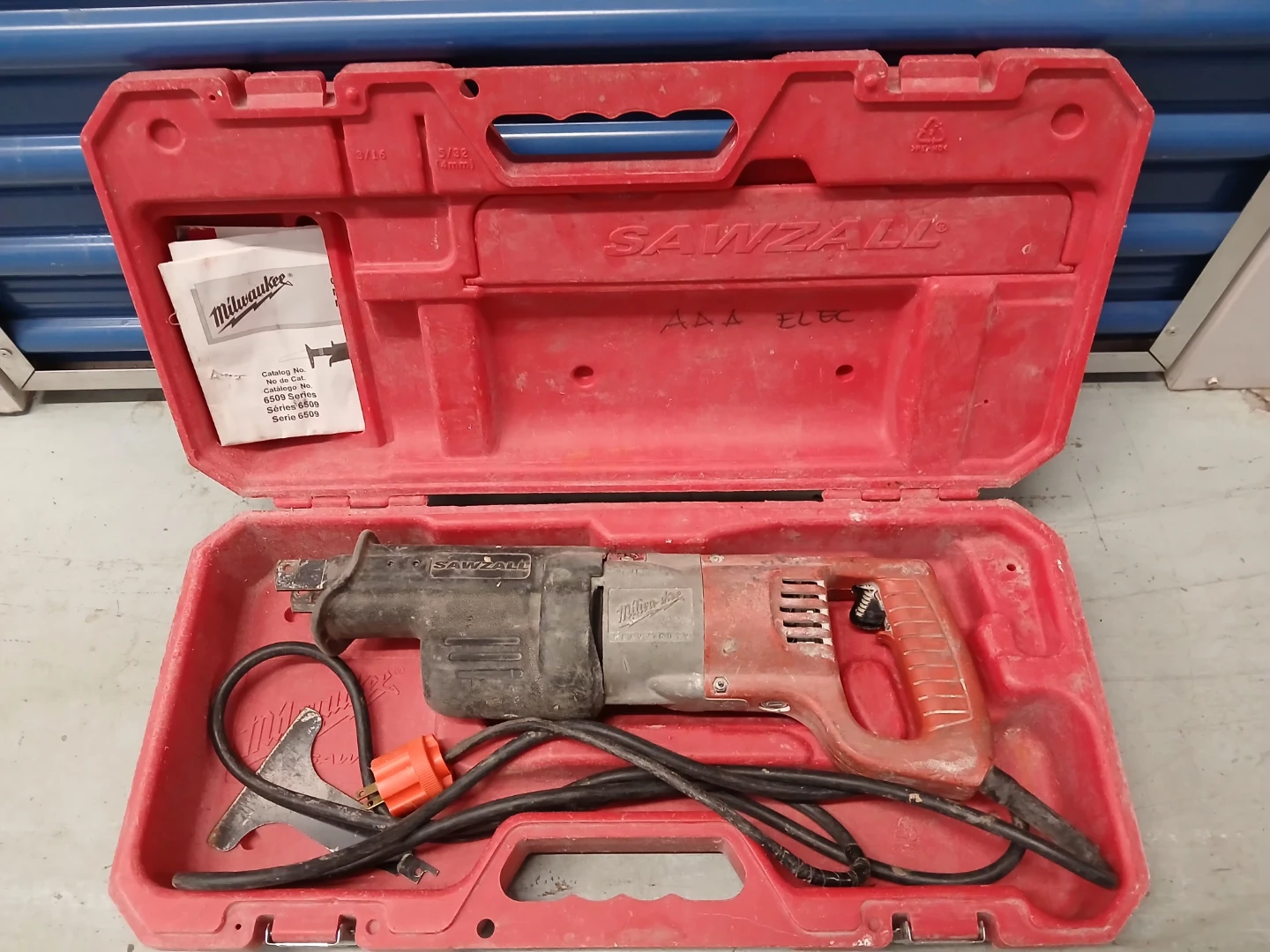 Milwaukee Sawzall Heavy Duty Reciprocating Saw with Case - photo 3