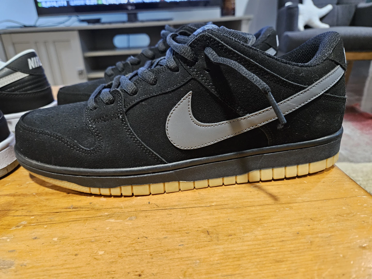New mens size 12 Nike SB dunk low