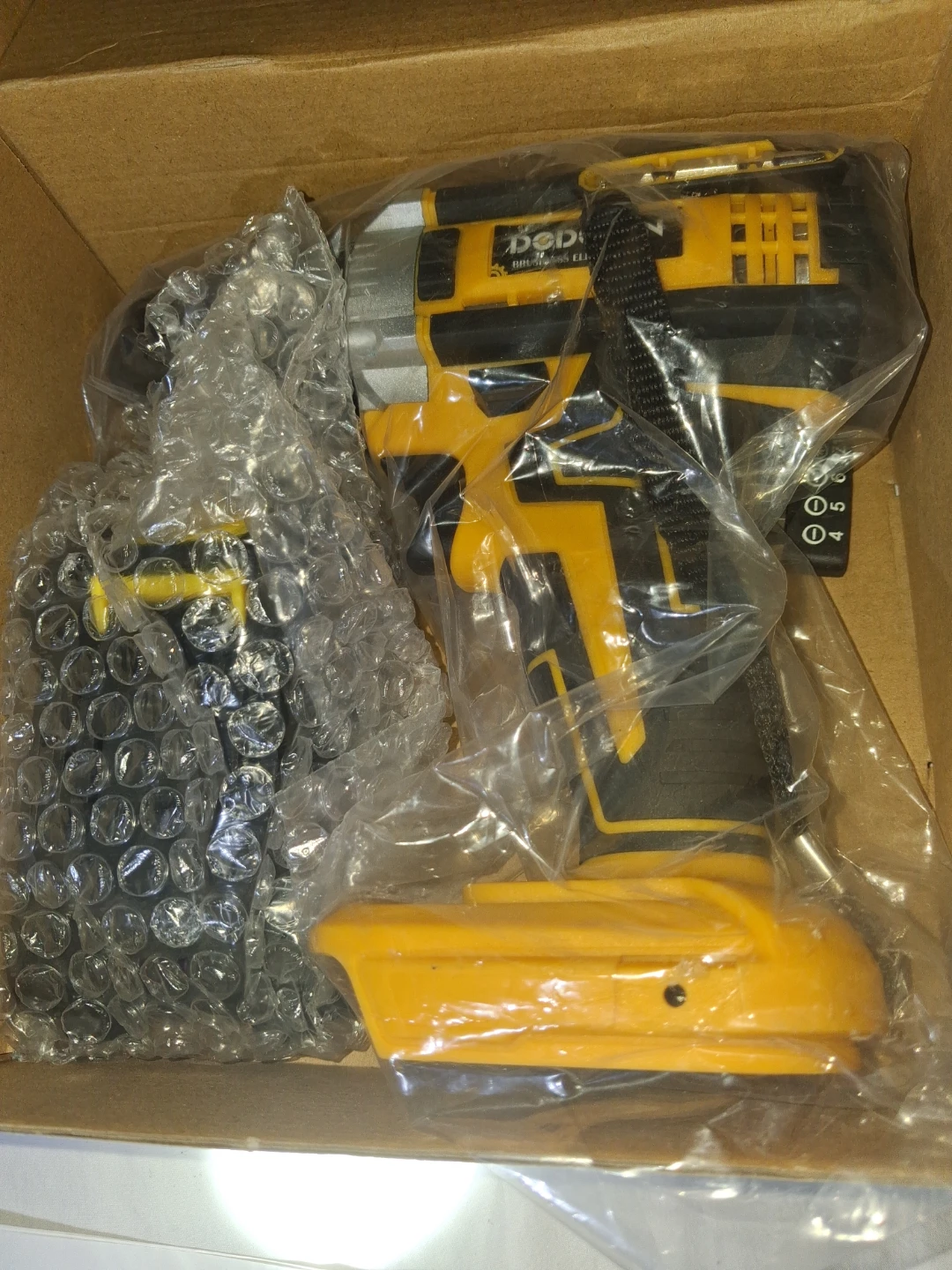 Electric Drill Cordless with battery V21 with the charger - photo 2