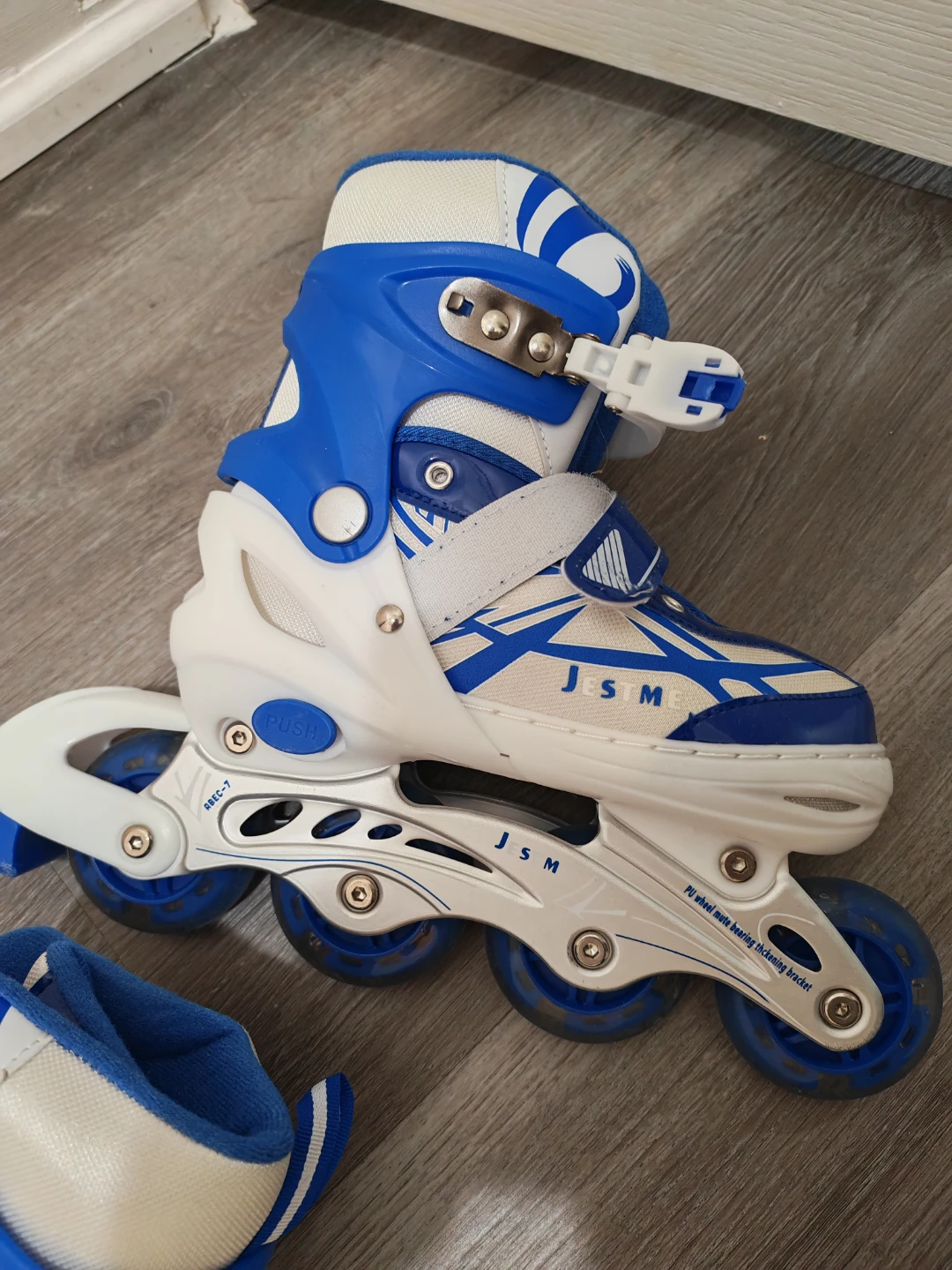 Rollerblade & Safety Gear Set - Size S Helmet - photo 2