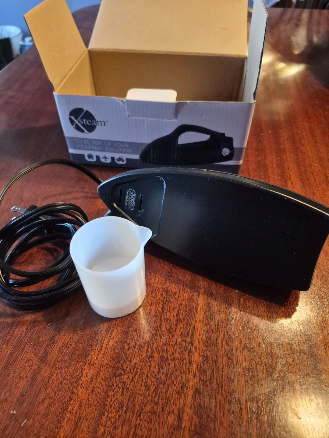 Xsteam Portable Fabric Steamer - photo 4