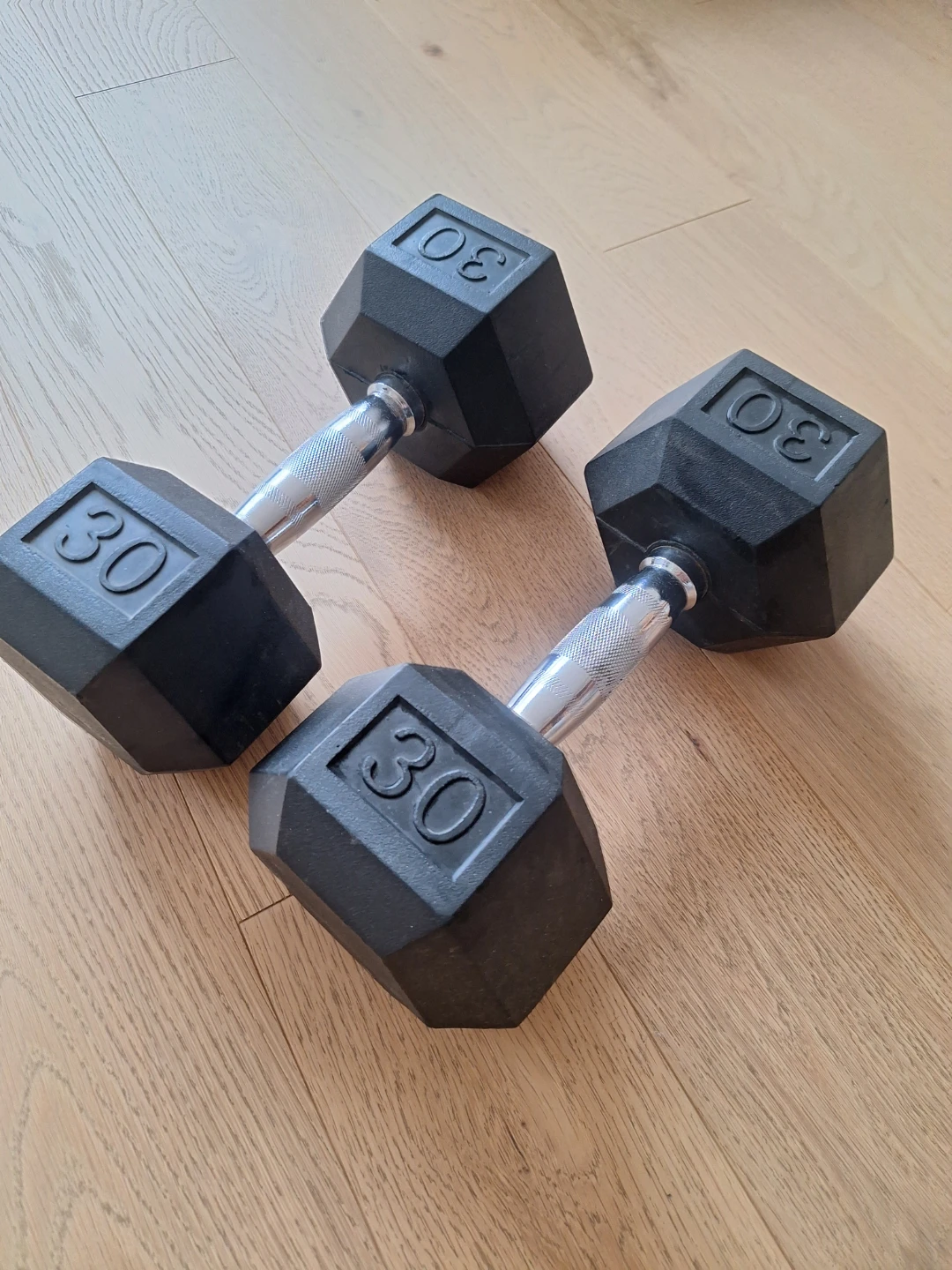 Pair of 30lb Hex Dumbbells - photo 2