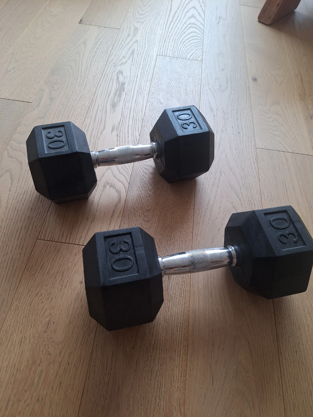 Pair of 30lb Hex Dumbbells - photo 3