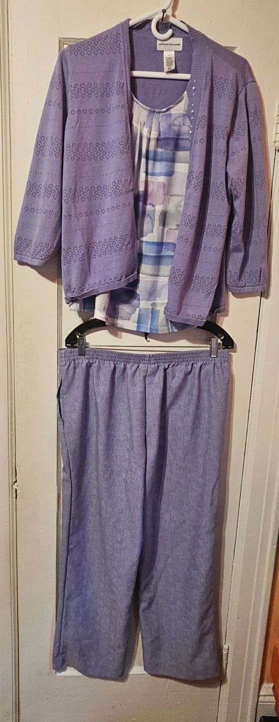 Women's pantsuit