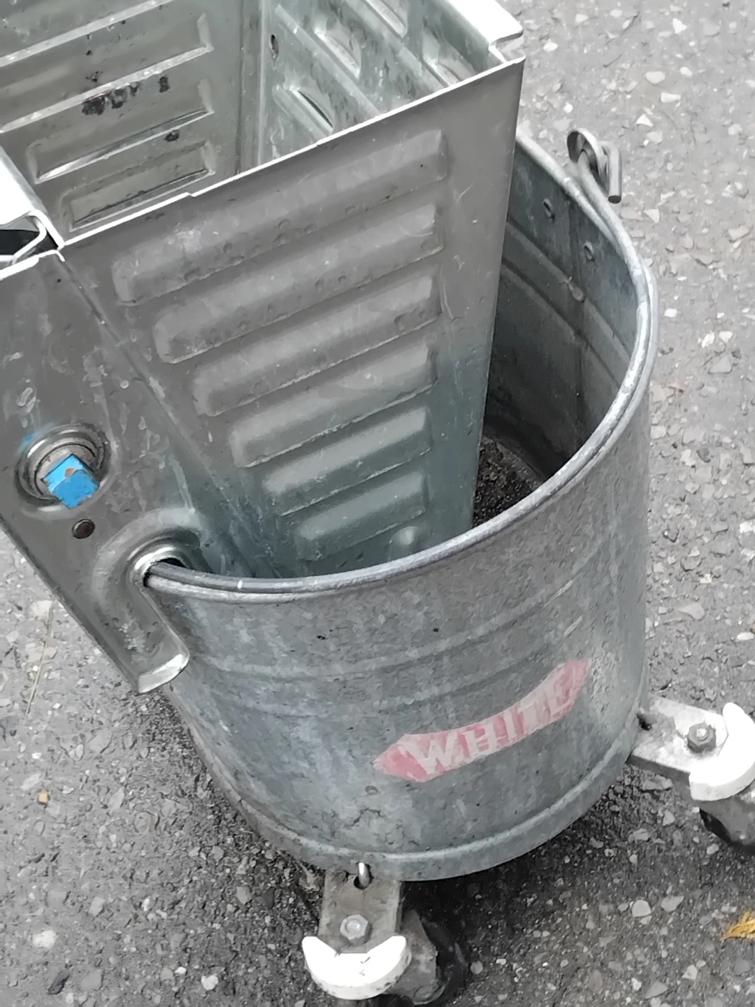 White Galvanized Mop Bucket with Wringer and Wheels