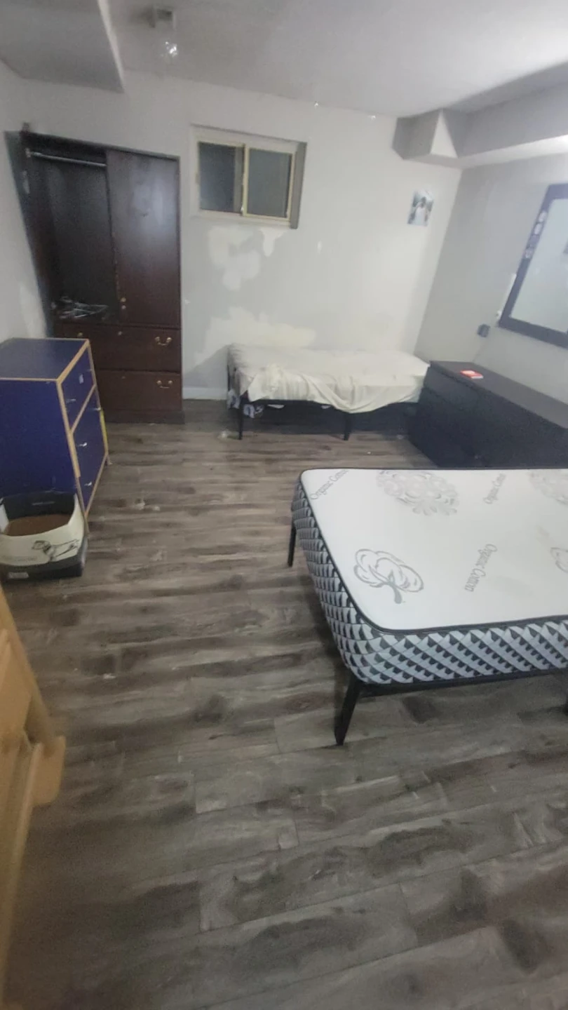 Room for rent Private and Sharing Scarborough - photo 3
