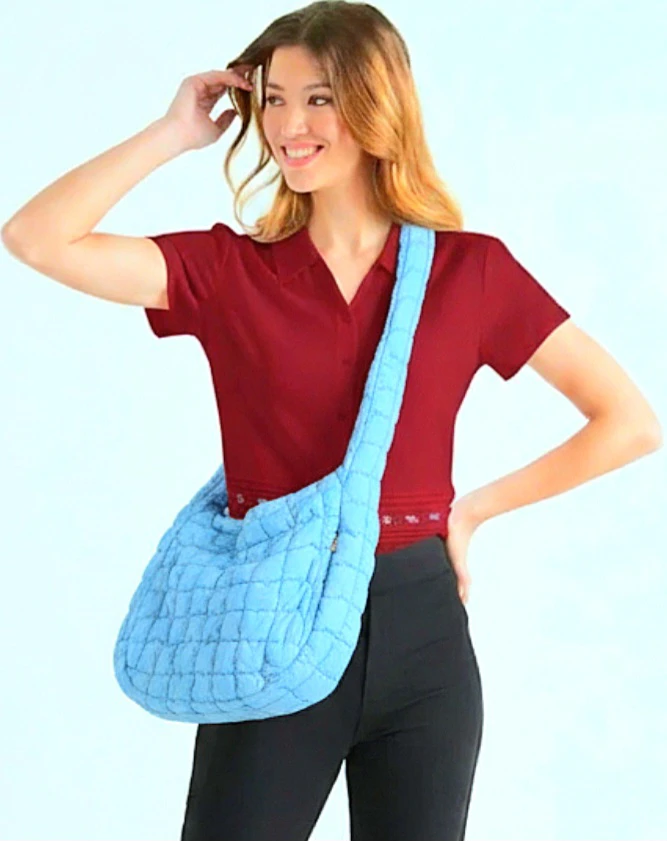 👜Light/Baby Blue Quilted Bag 15" x 11"👜