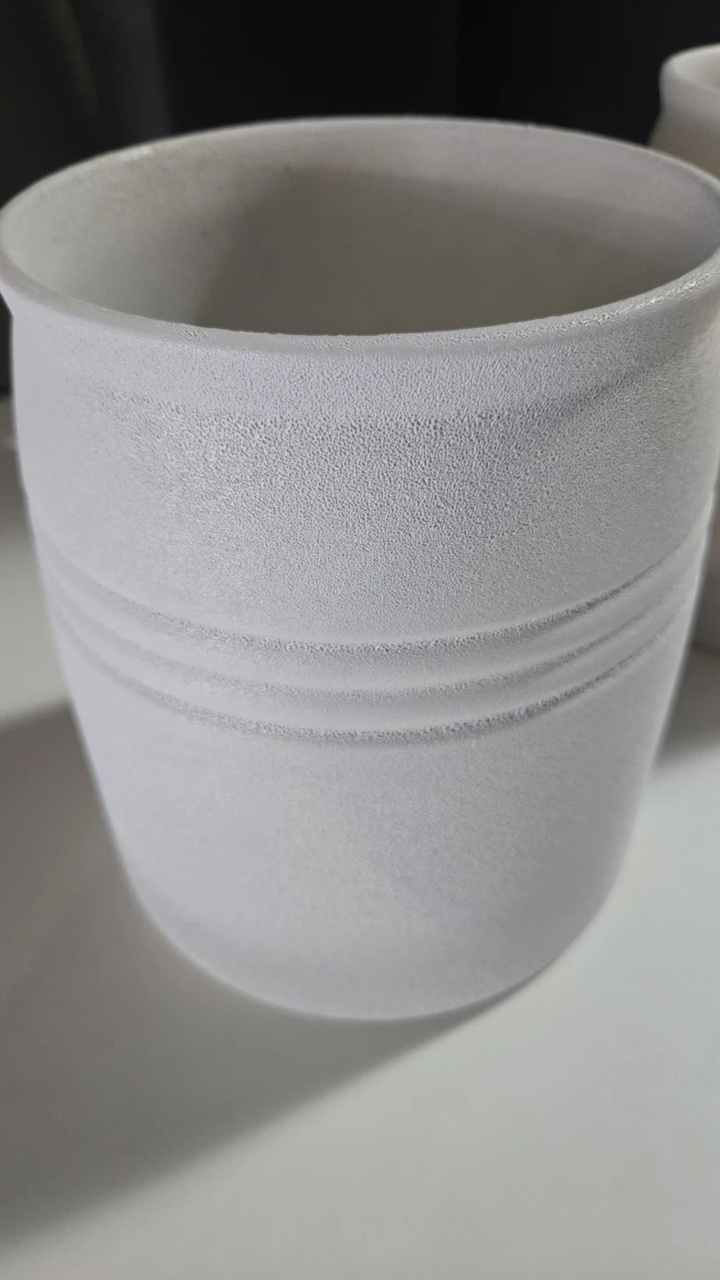 New × 2 white textured ceramic vases - photo 2
