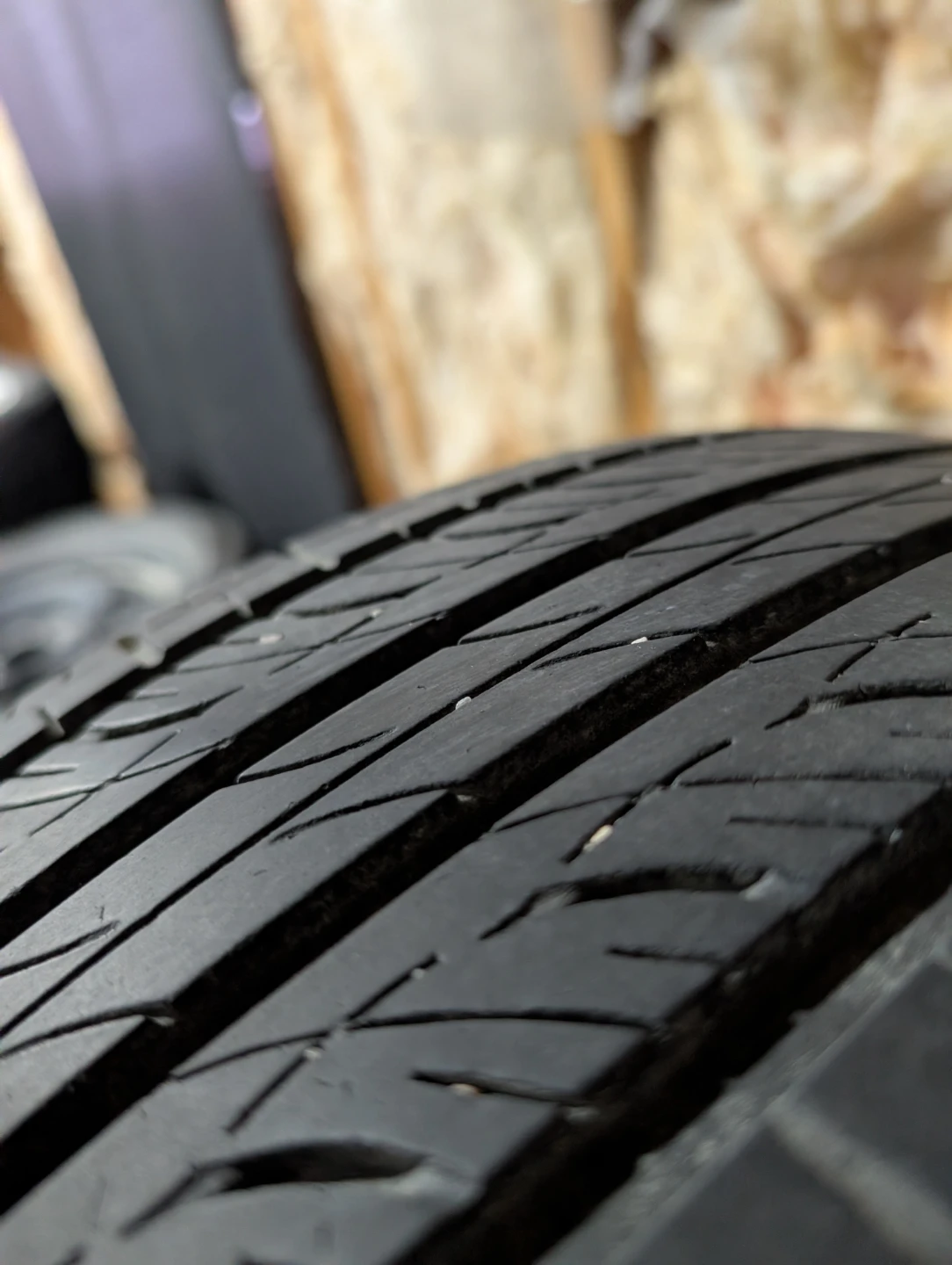 (4)-215/45R17 All Season Tires/Alloy Rims 2012 Hyundai Elantra - photo 4
