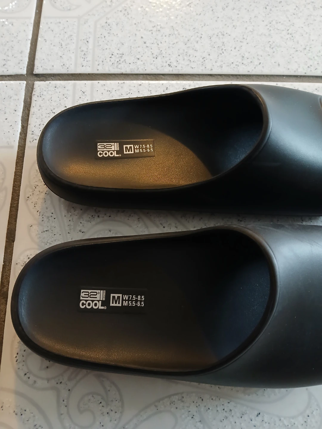 32 Degrees Cool Black Slides Size M - photo 3
