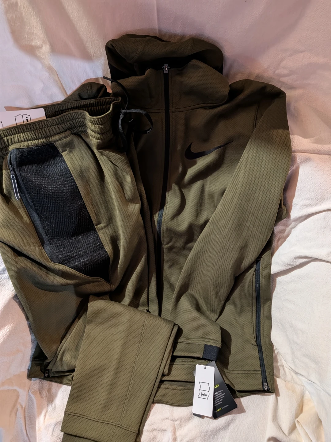 Nike Therma-FIT Hooded Tracksuit - Olive Green - photo 2