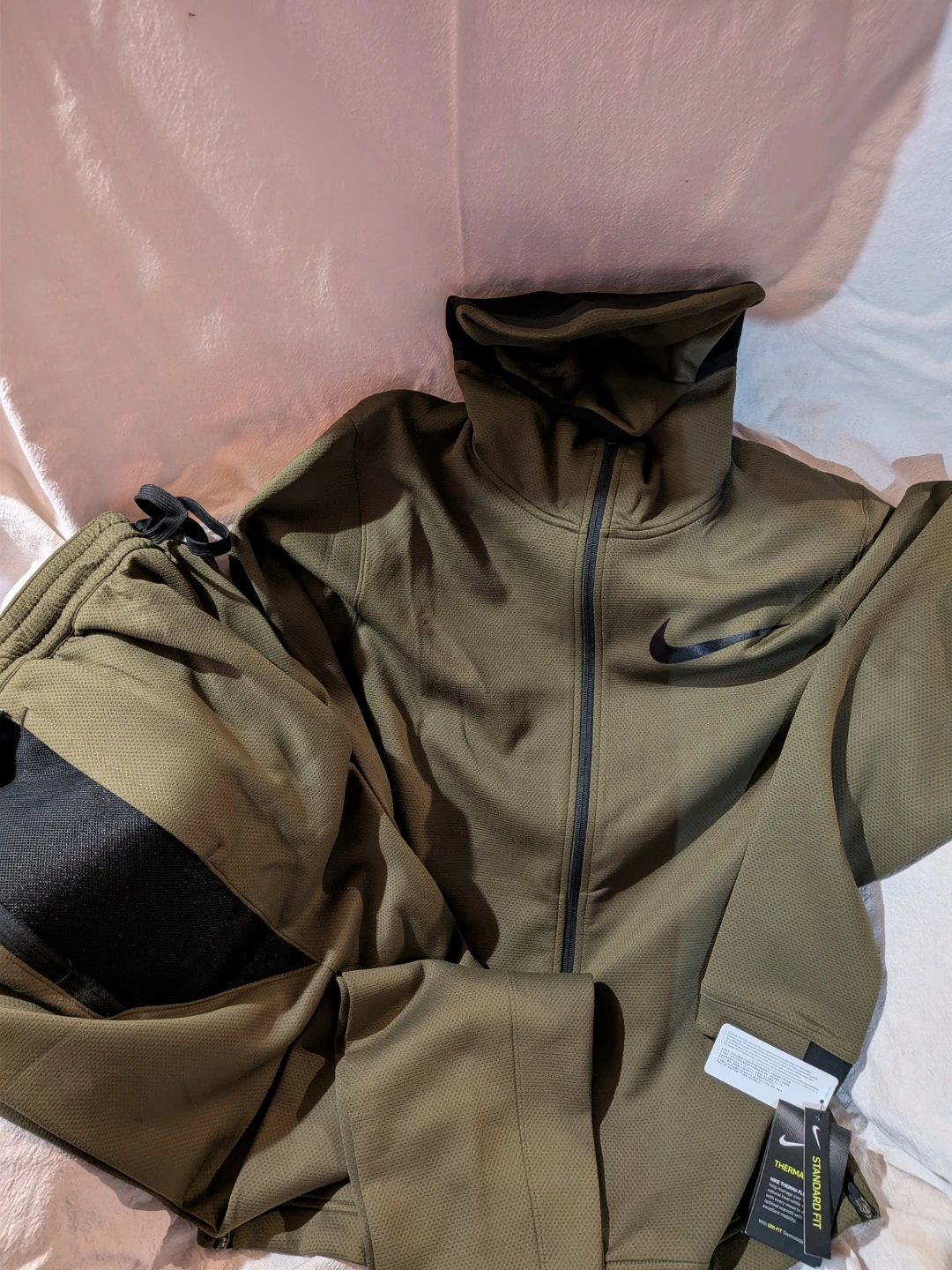 Nike Therma-FIT Hooded Tracksuit - Olive Green - photo 4