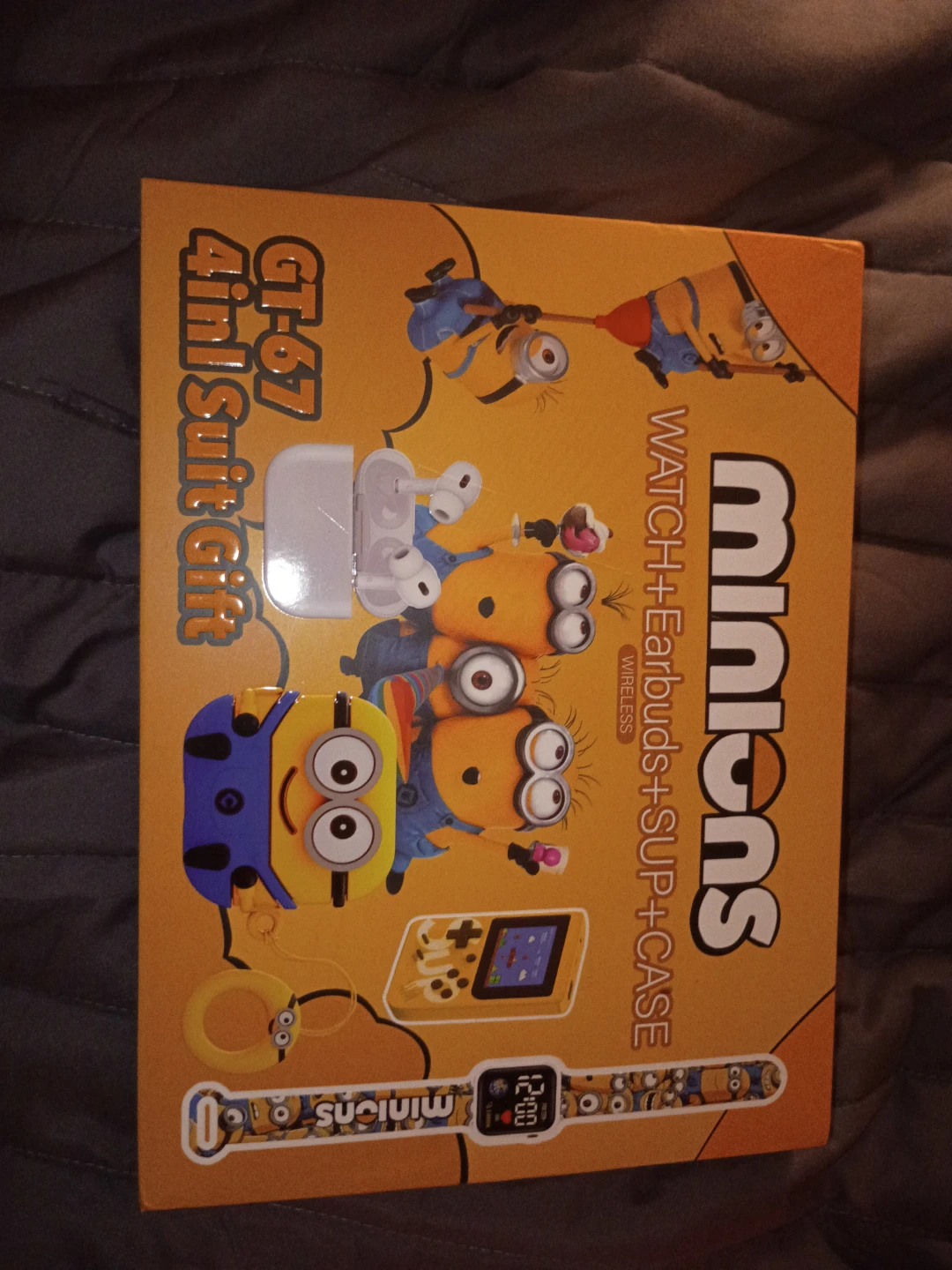 Minions GT-67 4-in-1 Suit Gift Watch and Earbuds Set