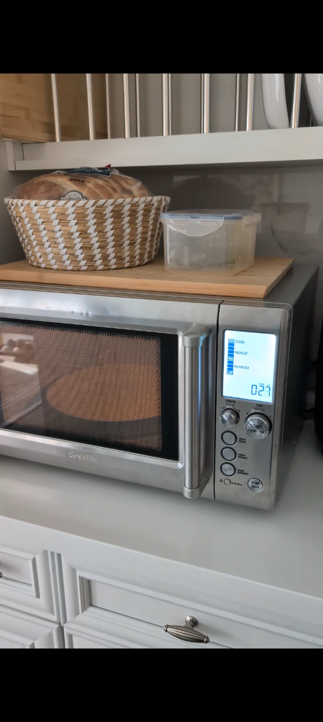 Breville Microwave - photo 2