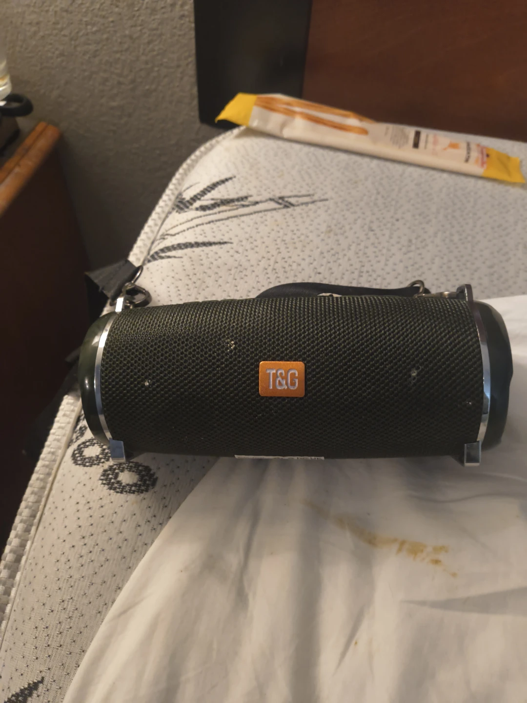 Handheld speaker