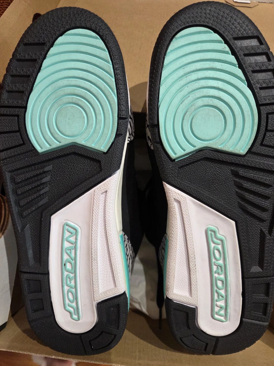 Nike Air Jordan 3 Retro Bleached Turqoise Mint (GS 6.5 W8) - photo 3