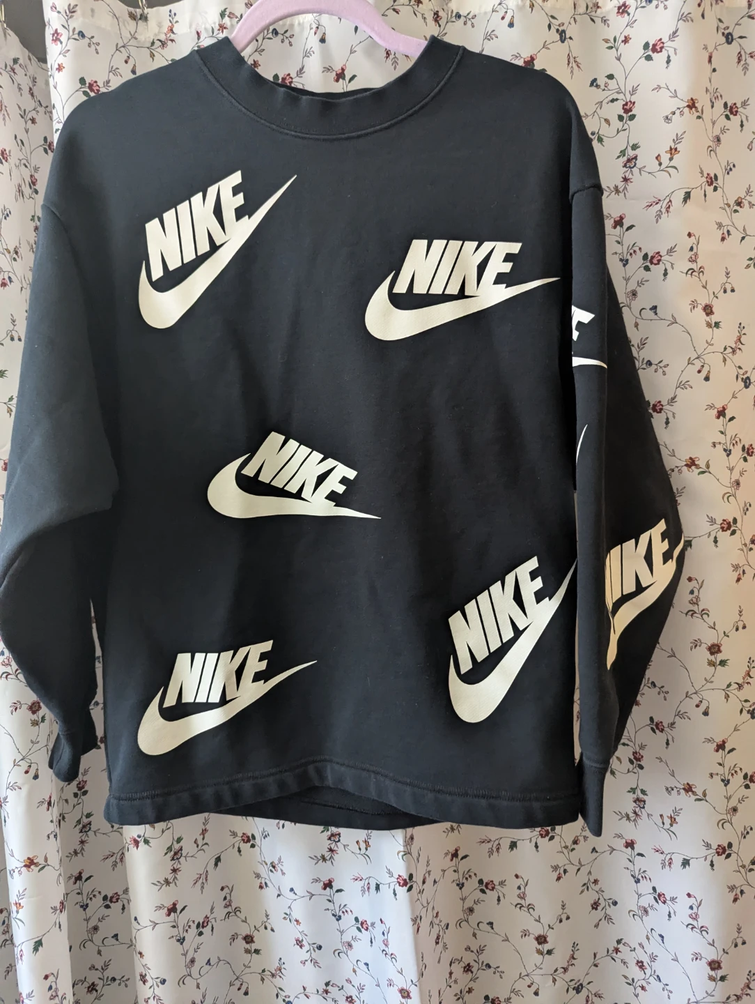 Nike Crewneck Sweatshirt - photo 2