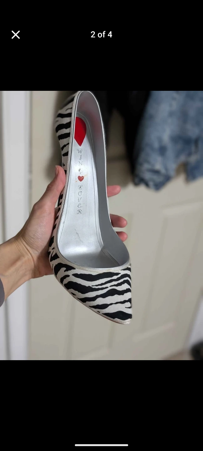 Hilarious Home High Heel Wine Bottle Holder - photo 2