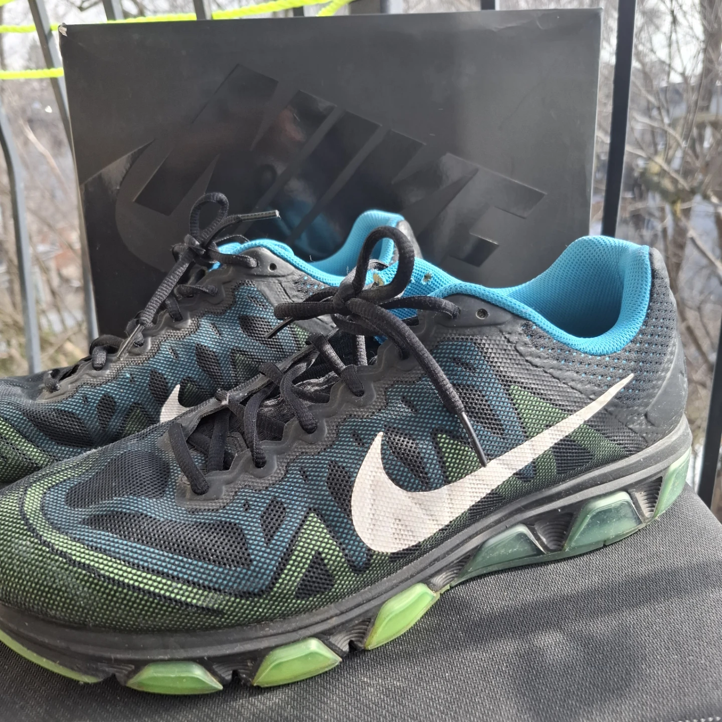 Nike Air Max Running Shoes Size 13 - photo 2