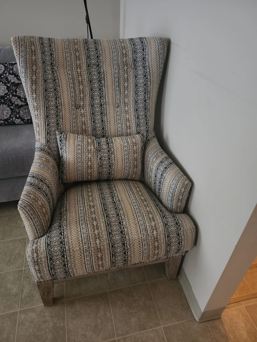 Patterned Accent Chair with Throw Pillow - photo 3