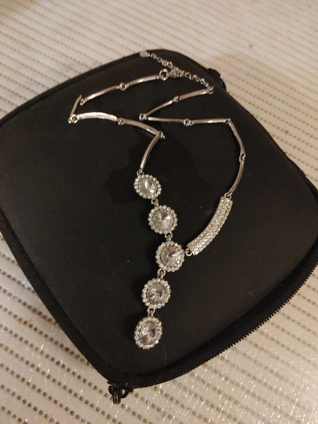 Sparkly Rhinestone Y-Drop Necklace