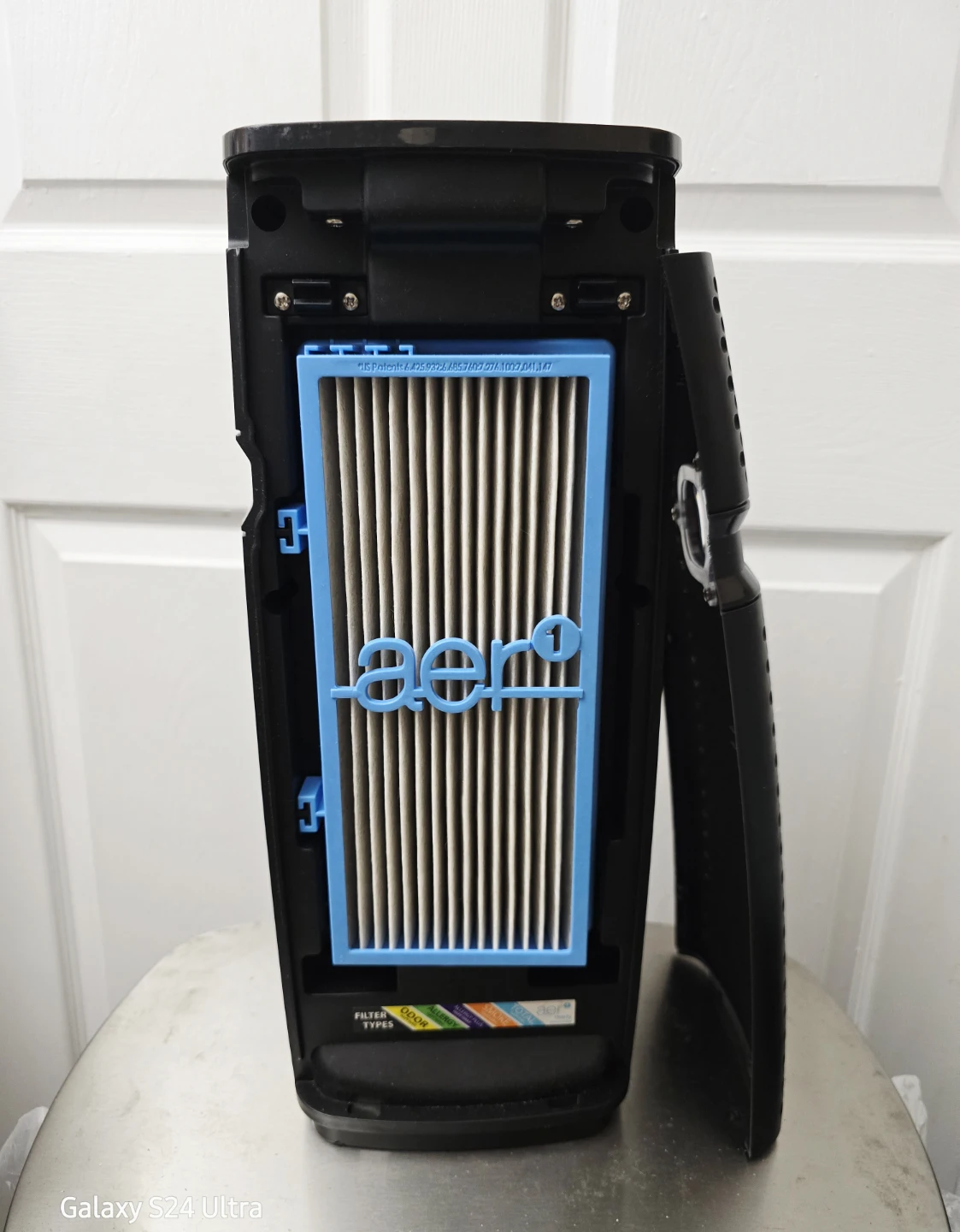 Holmes HAP9413 AER1 Series 17" Tower Air Purifier w/ New Filter - photo 3