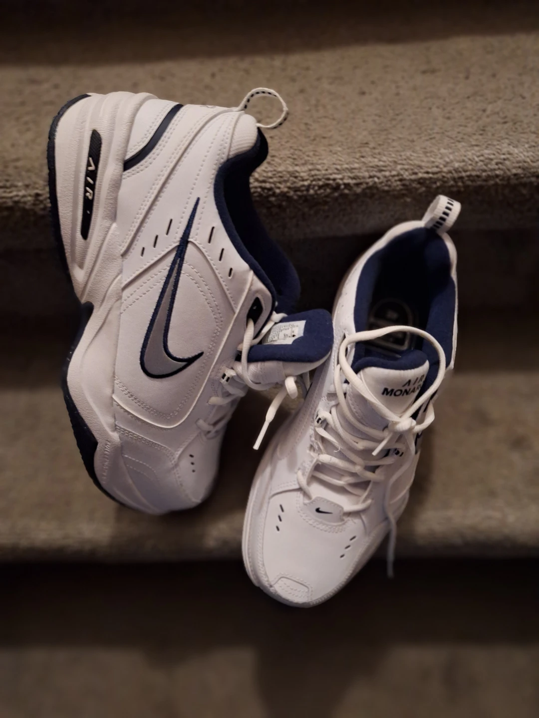 Nike Air Monarch IV White/Navy Men's Running Shoes Size 10