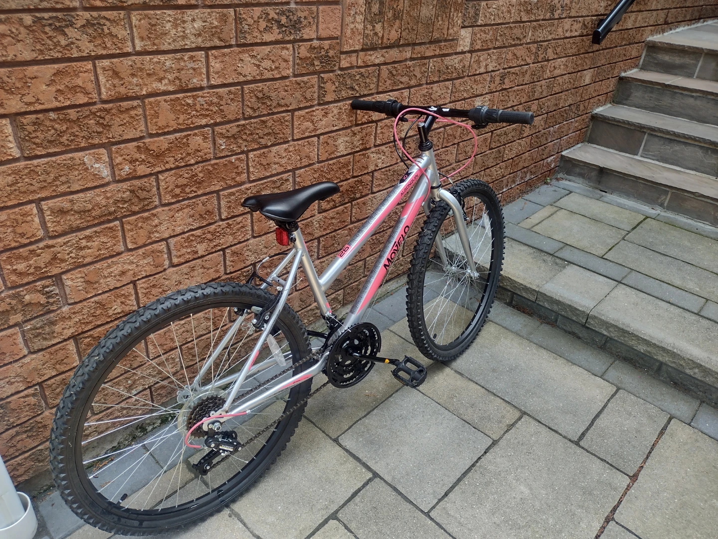 Movelo Mountain Bike - Silver and Pink - photo 2