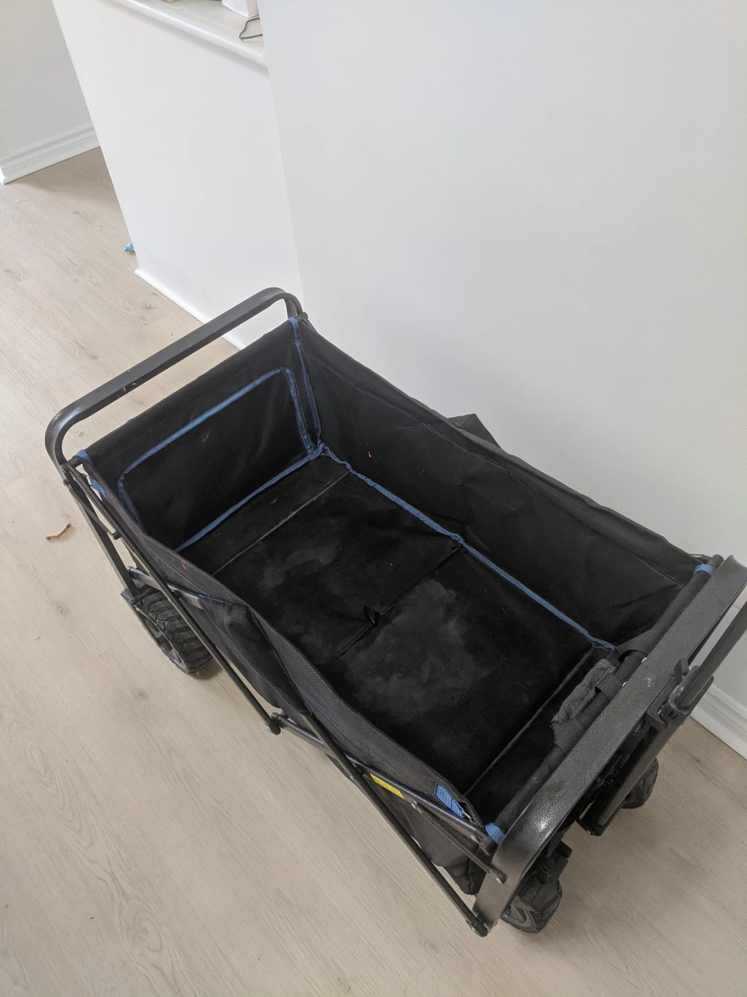 Folding Wagon with Handle - photo 4
