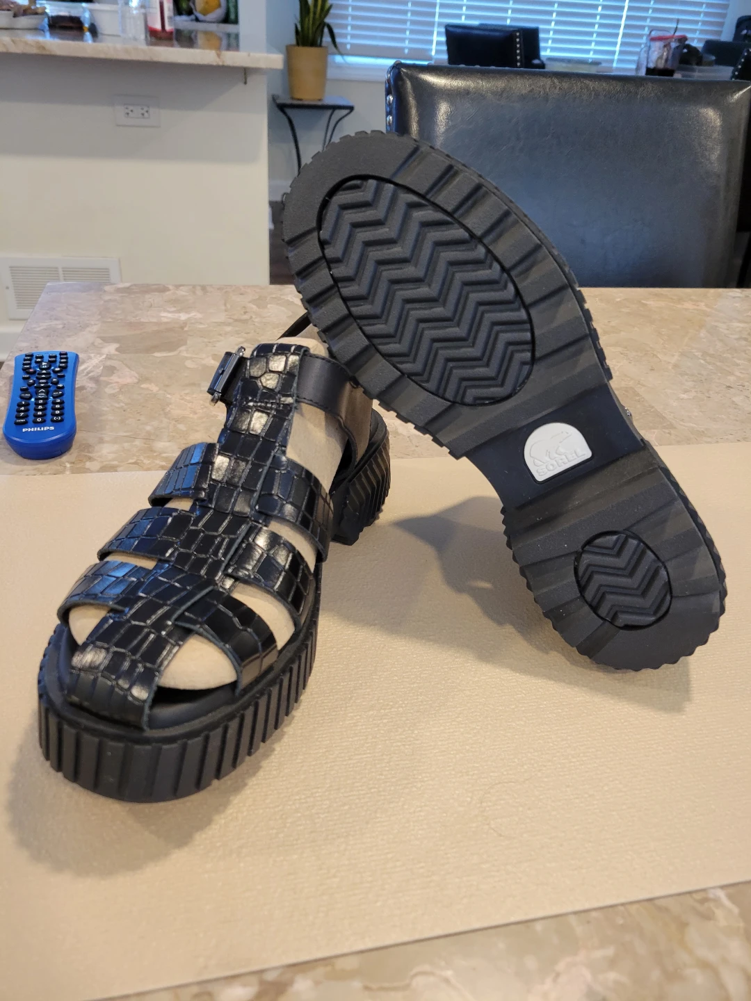 Black Sorel Fisherman Sandals - photo 2