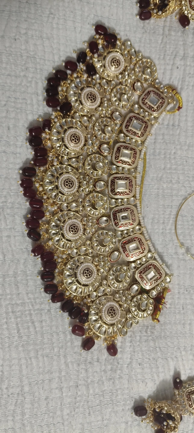 Red & Gold Indian/Pakistani Bridal Jewellery Set - photo 3