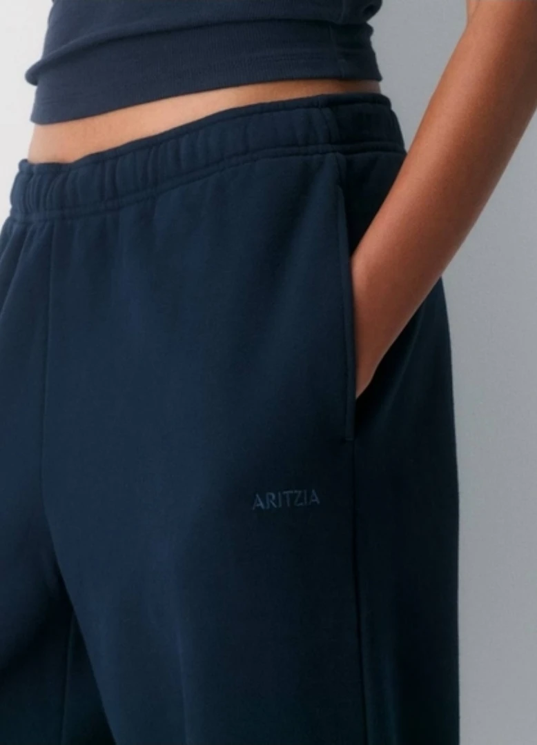 Aritzia mega sweatpant | size xs short - photo 3