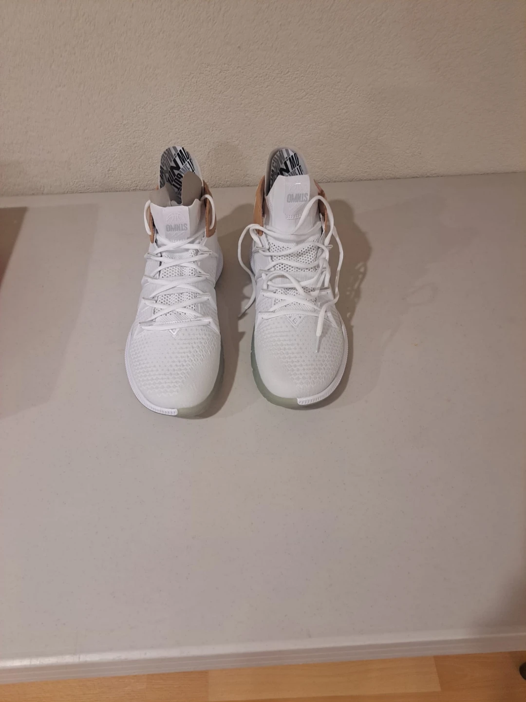 Kawhi Leonard shoes - photo 2
