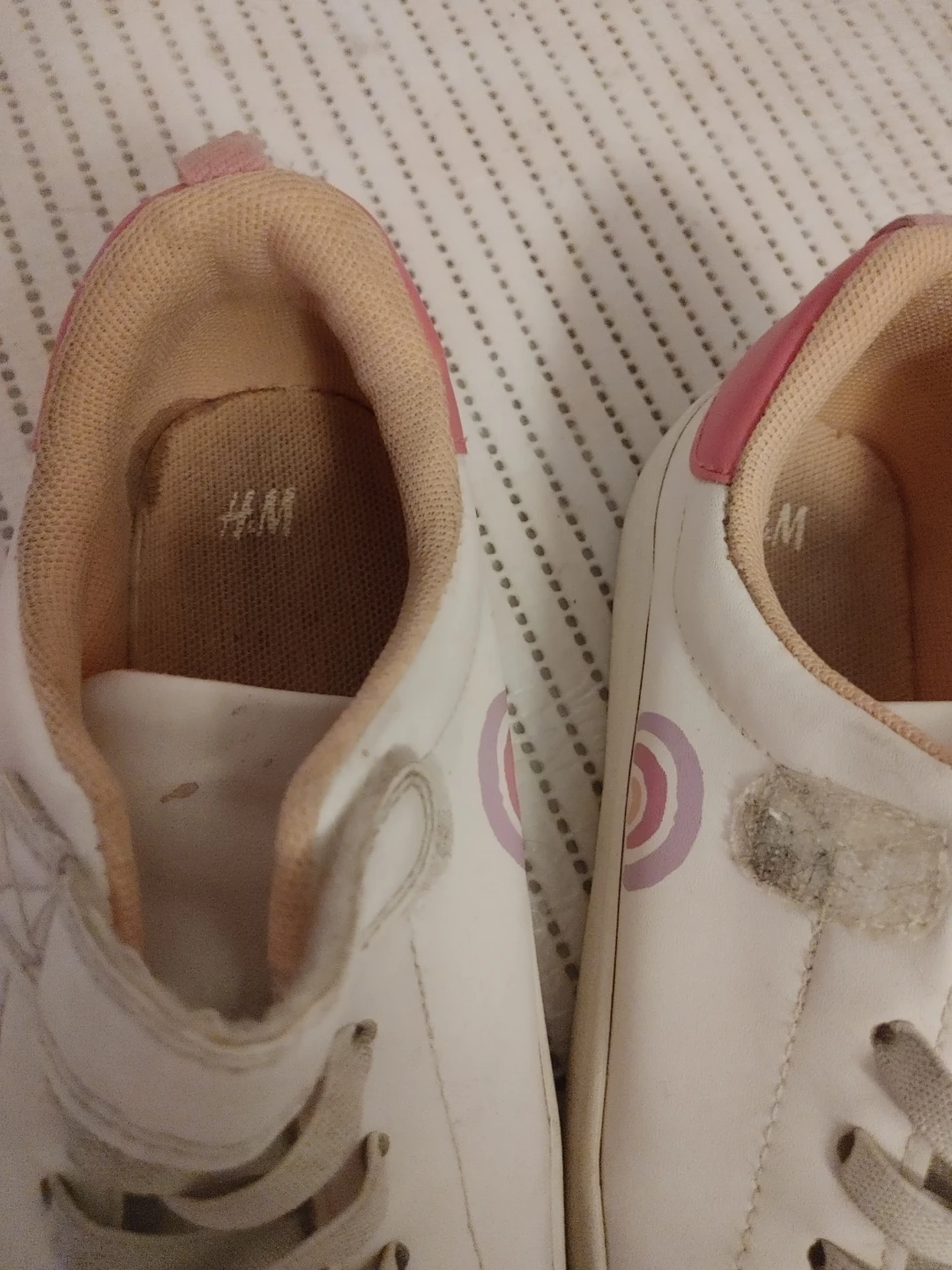 H&M White & Pink Rainbow Sneakers - photo 3