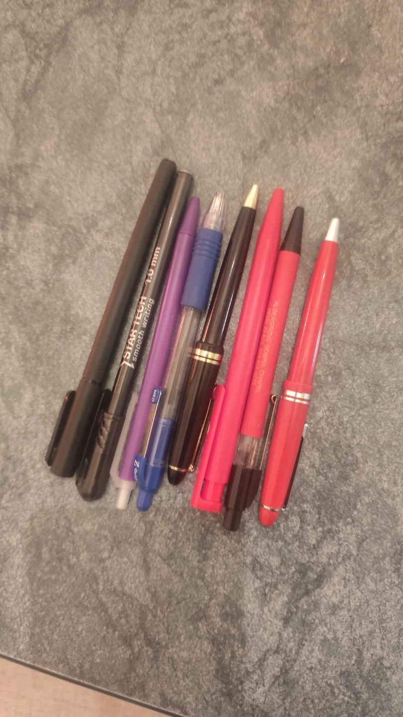 Assorted Pens Bundle
