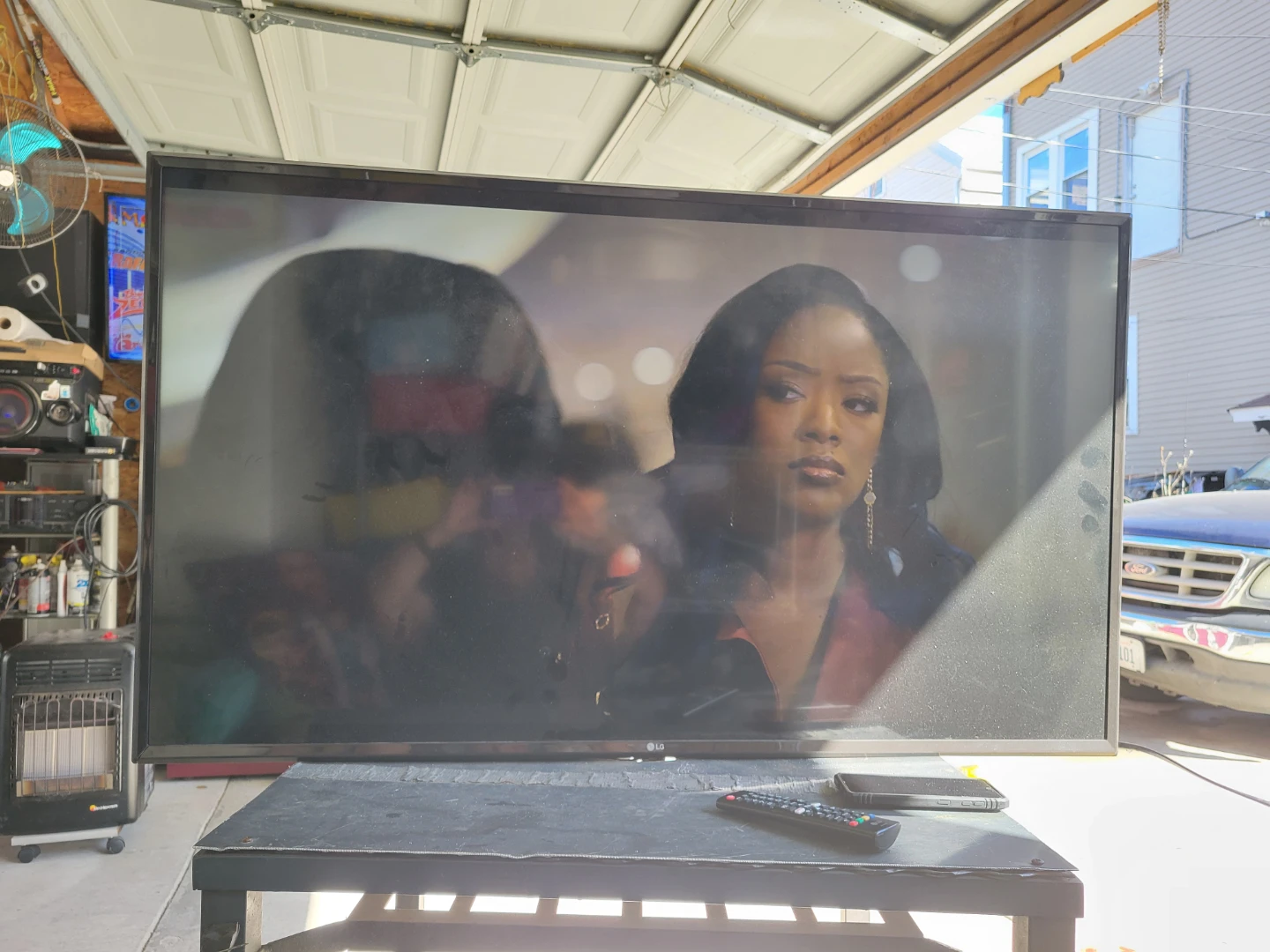 LG 50UK6300PUE 50-Inch 4K UHD Smart TV