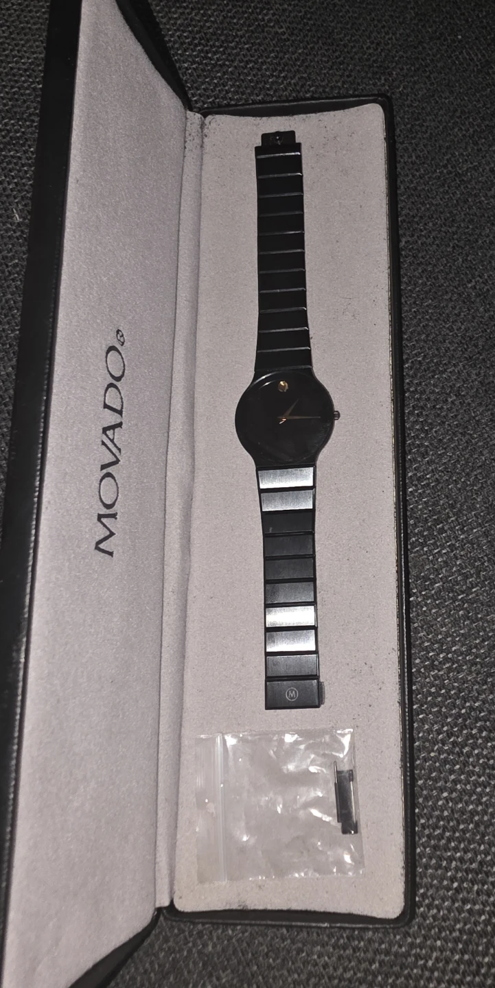 Movado Museum Ultra Thin Watch - Like New - photo 3