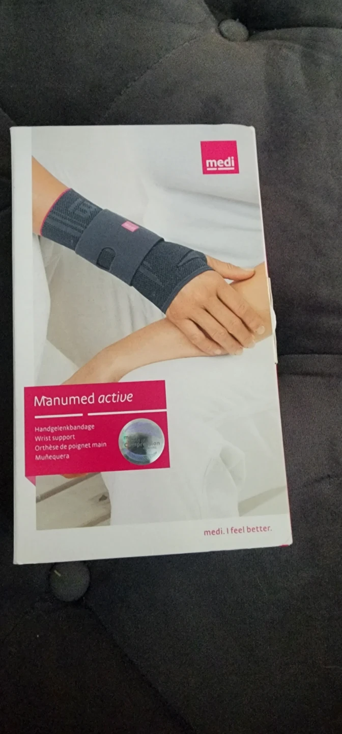 Medi Manumed active Wrist Support Size 2 Silver