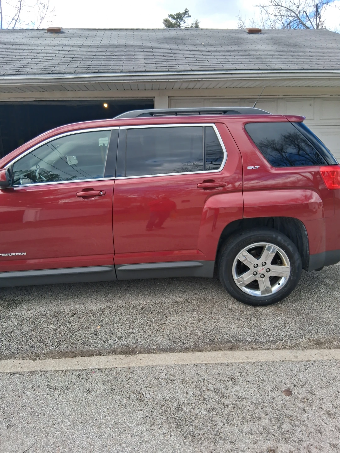 Red 2012 GMC Terrain SLT SUV - photo 5