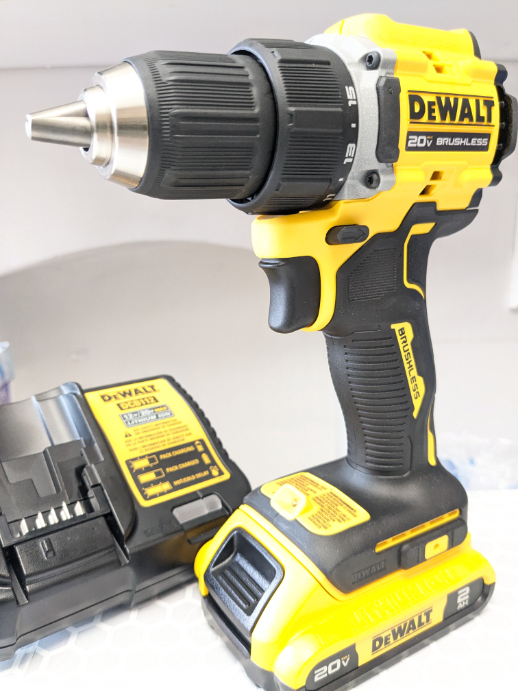 20V Max DeWalt ATOMIC 1/2" Drill Driver Combo Kit