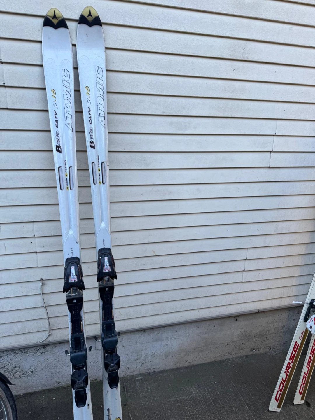 Atomic Beta Carv 9.18 Skis