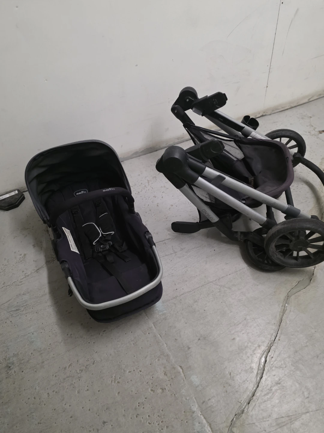 Xpand Evenflo Stroller - photo 2
