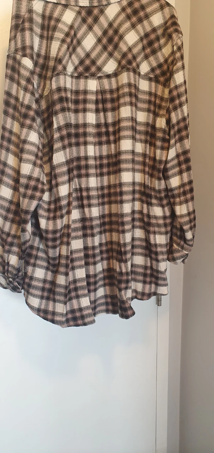 Women's Plaid Flannel Shirt - photo 2