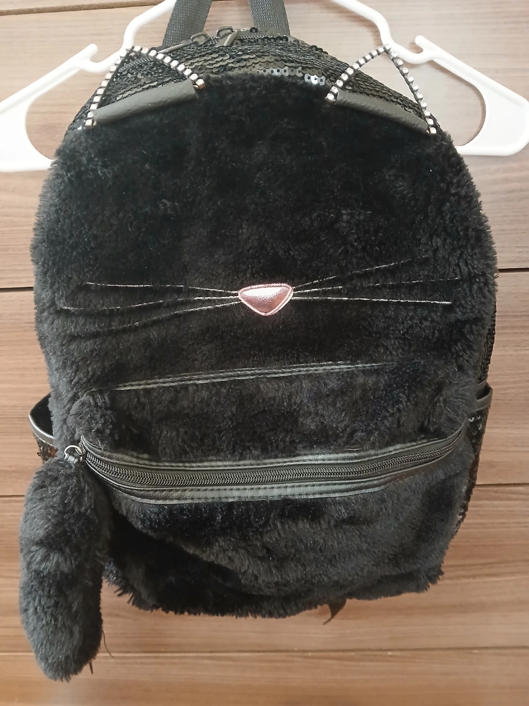 Black Faux Fur Cat Backpack with Sequins - photo 4