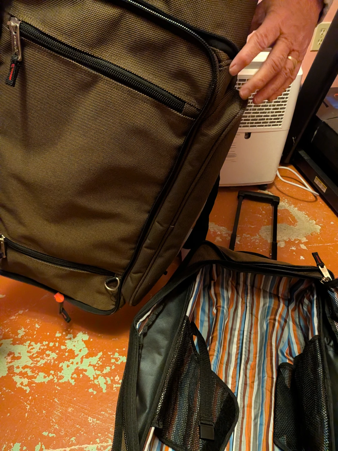 Brown Rolling Suitcase carry on - photo 4