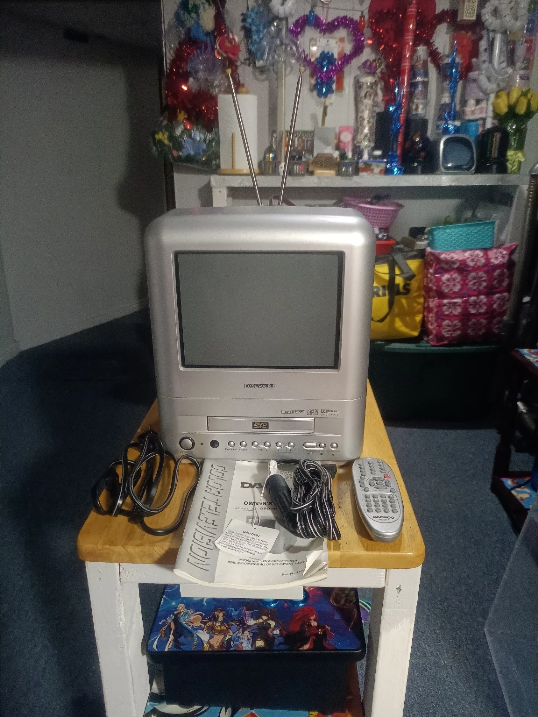 Daewoo Television with DVD Player - photo 3