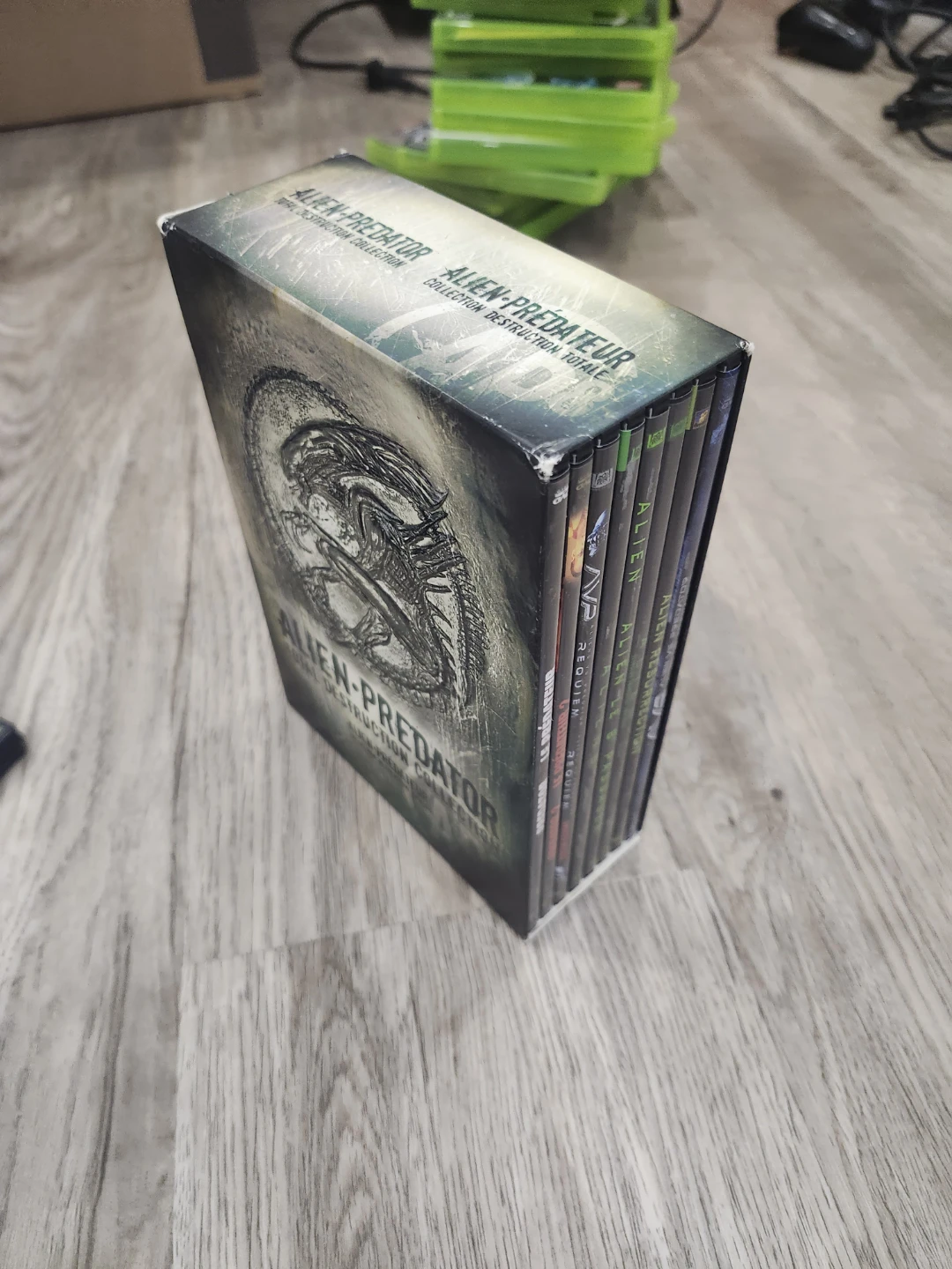 Alien vs Predator Total Destruction Collection DVD Set - photo 4