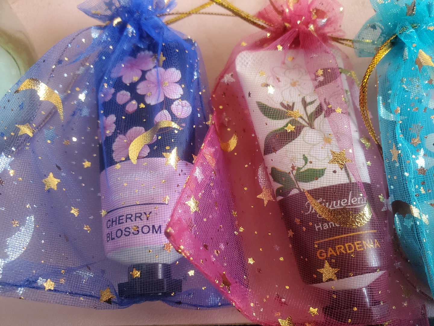 Miyueleni Hand Cream Gift Set - 6 Assorted Scents - photo 2