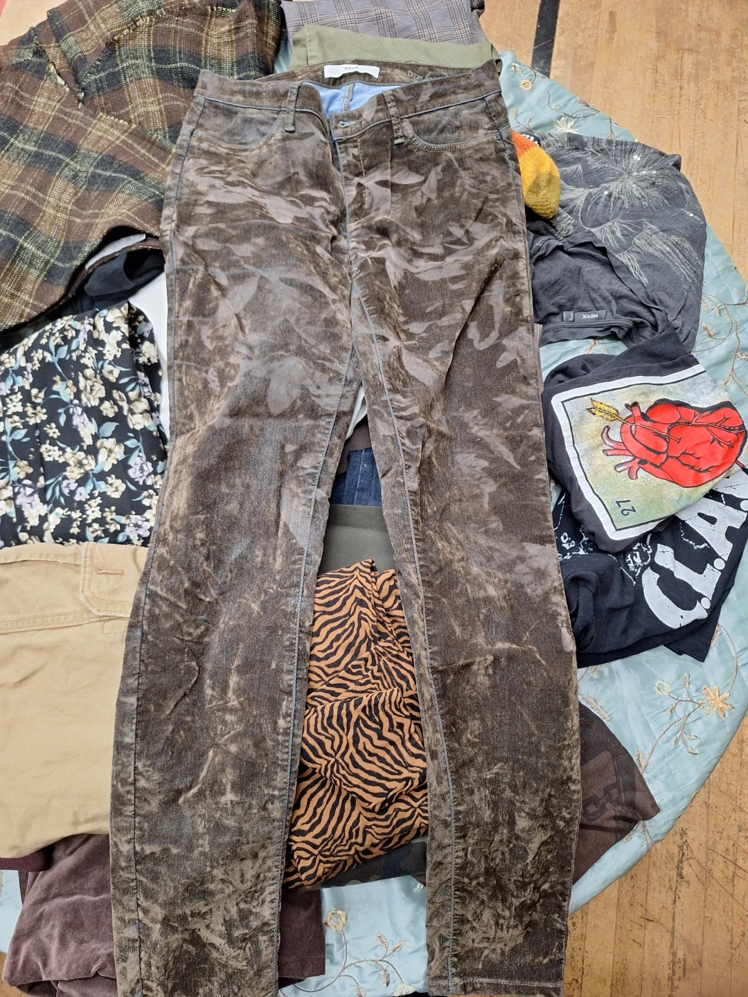 Velvet Camo Jeans