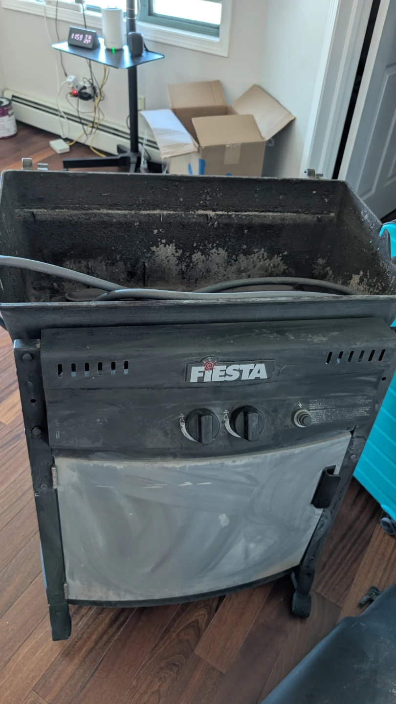Fiesta Gas Grill - photo 3